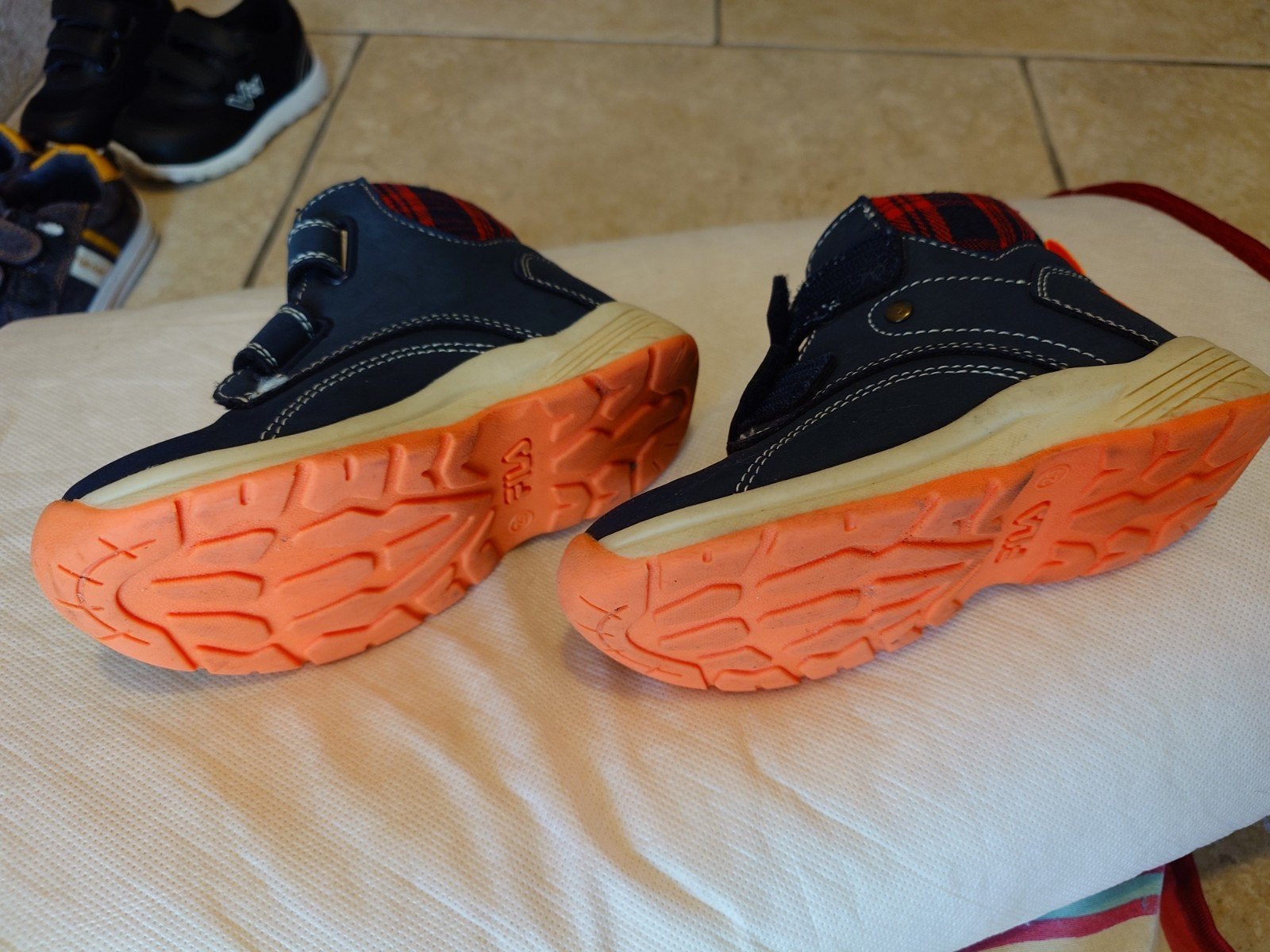 Fila warme schoenen maat 26, weinig gebruikt, Ophalen, Zo goed als nieuw, Jongen of Meisje, Schoenen