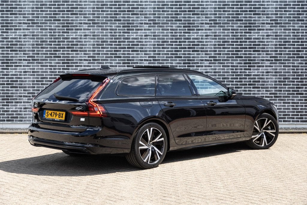 Volvo V90 2.0 T6 Plug-in Hybrid AWD Plus Dark | PHEV Long Ra, Auto's, Volvo, 12 maanden, Euro 6, 4 cilinders, 180 min