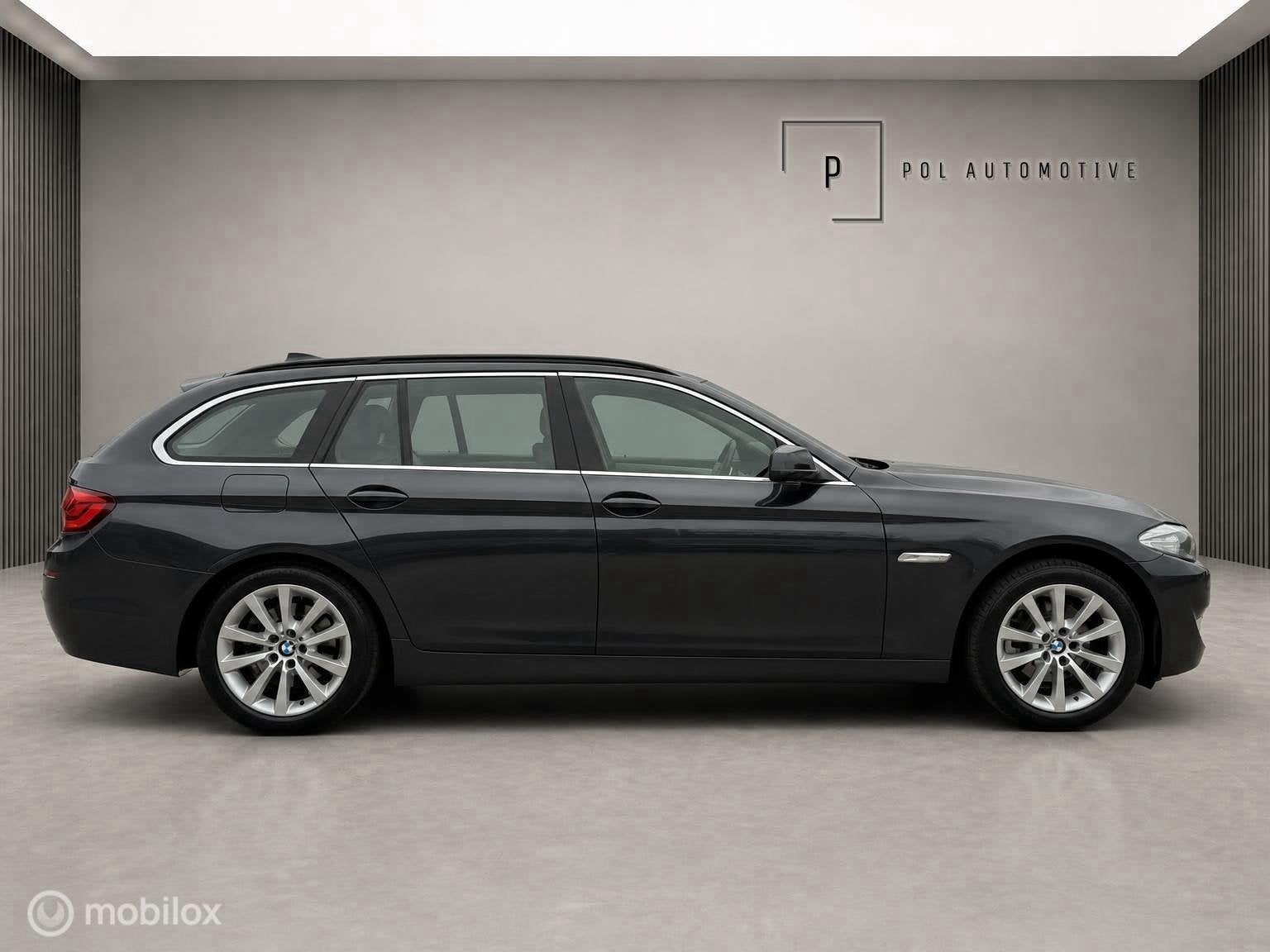 Foto 5 van BMW 5-serie Touring 520i High Executive