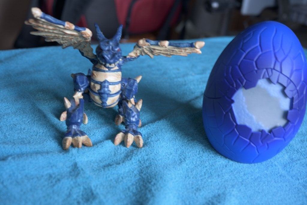 Dino eggs, blauw en bruin compleet, Ophalen of Verzenden, Gebruikt