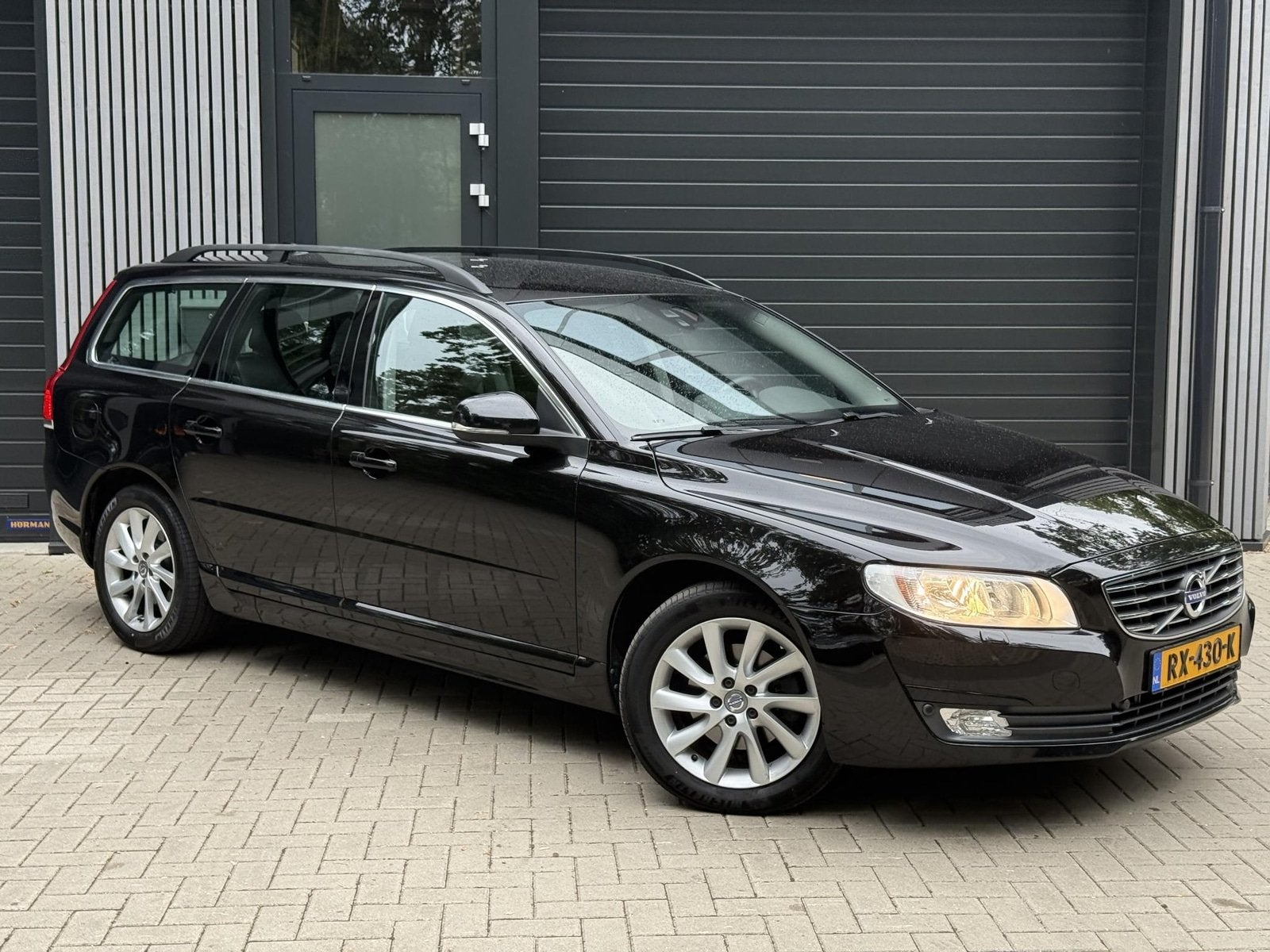 Volvo V70 2.0 D2 Inscription Edition (bj 2016), Auto's, Euro 6, 4 cilinders, 1969 cc, 1570 kg