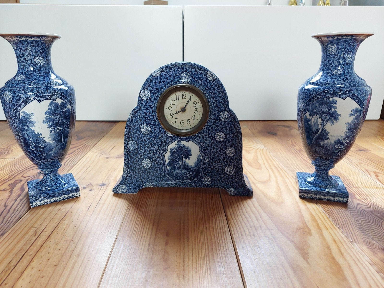 Antieke Delfts Blauw Klokstel met Vazen (Villeroy & Boch), Ophalen