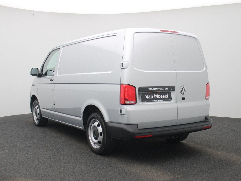 Volkswagen Transporter 2.0 TDI L1H1 150PK GVW 3.200KG | Auto, Auto's, 12 maanden, Stof, Euro 6, 4 cilinders