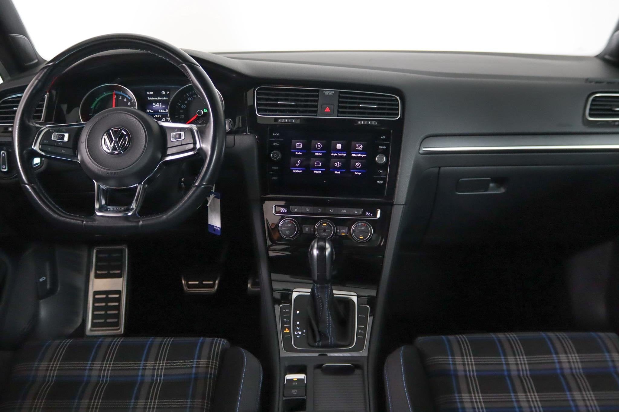 Volkswagen Golf 1.4 TSI PHEV GTE Standkachel, LED, Apple Car, Stof, Gebruikt, 4 cilinders, Wit