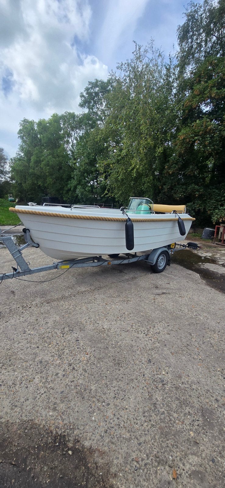 Consoleboot met 9,9 pk Yamaha en Pega kanteltrailer, Consoleboot, Ophalen of Verzenden, Buitenboordmotor, Kussenset
