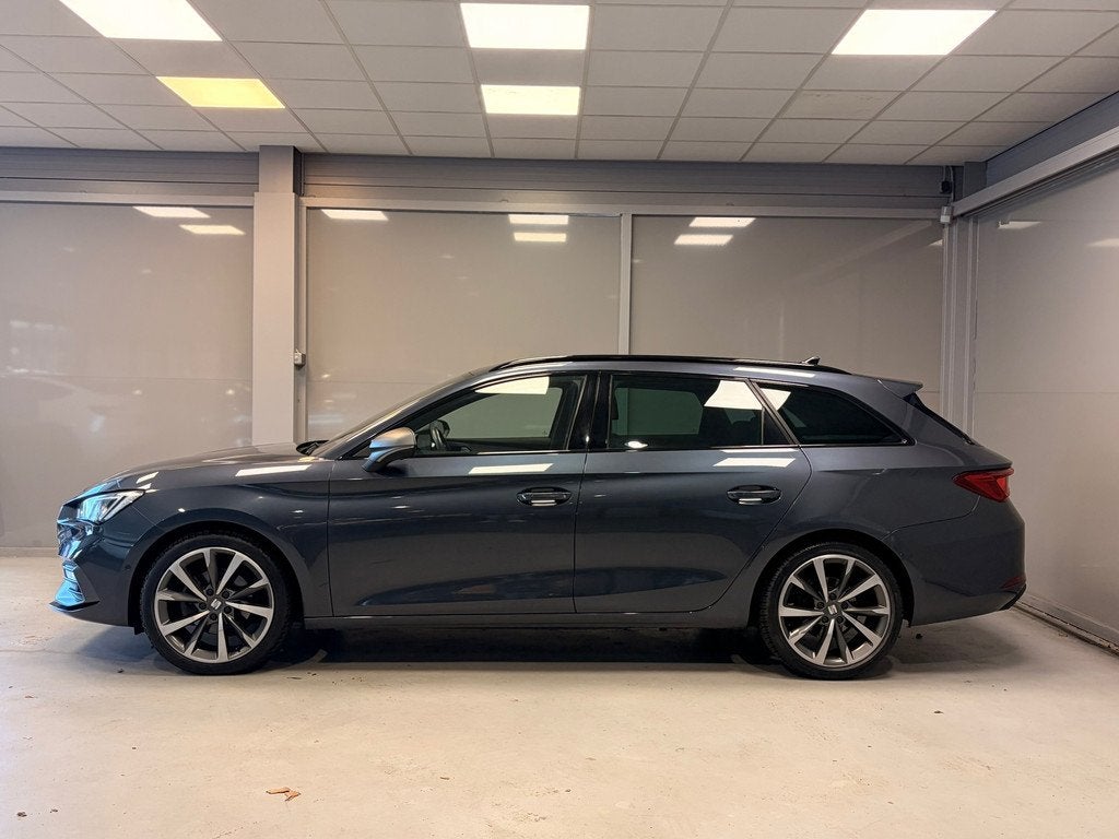 Seat Leon Sportstourer 1.5 TSI FR Launch Edition | Electr. a, Auto's, Seat, 4 cilinders, 150 pk, Leon, Leder en Stof