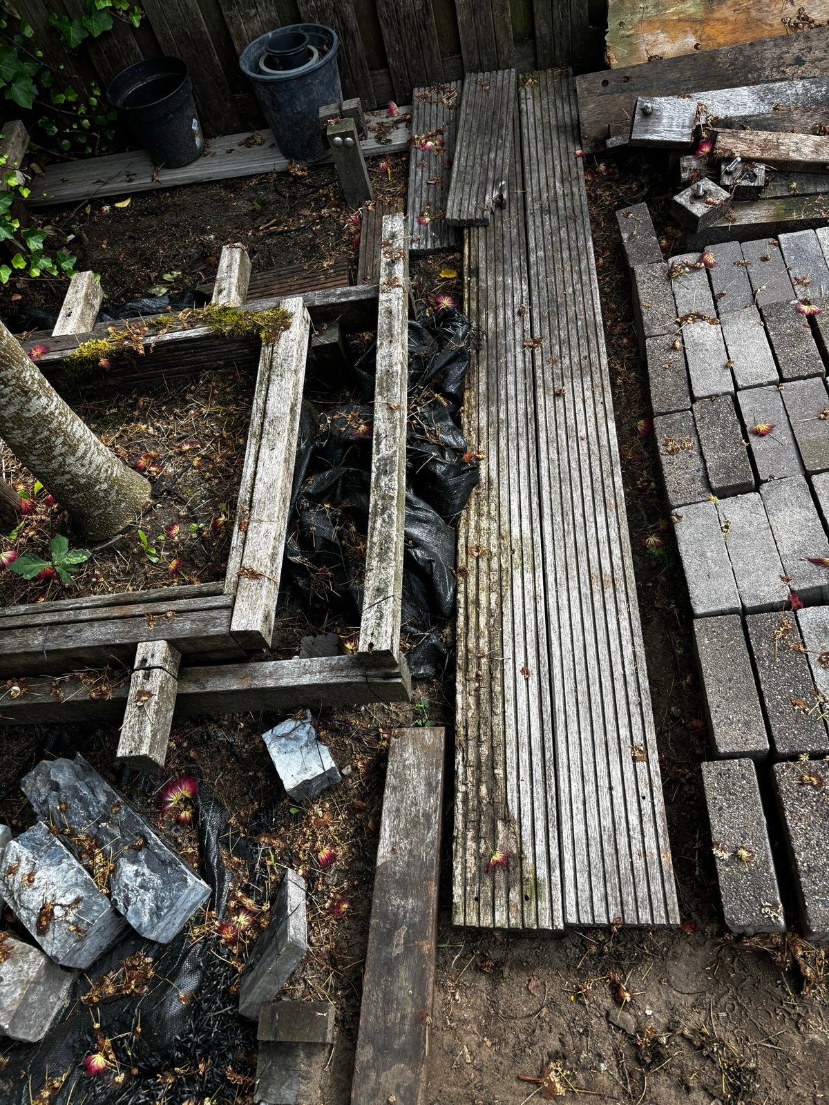 Hardhouten vlonders en palen, Tuin en Terras, Ophalen, Gebruikt, Hout