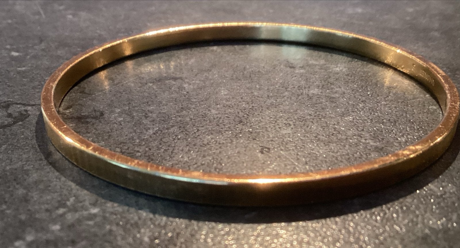 Monet Armband - Vintage Gouden Bangle, Sieraden, Tassen en Uiterlijk, Armbanden, Ophalen of Verzenden, Gebruikt, Goud, Overige materialen
