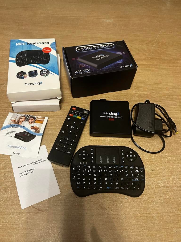 Trendingz Mini TV Box met Draadloos Toetsenbord, Ophalen of Verzenden, Gebruikt, HDMI, Zonder harde schijf
