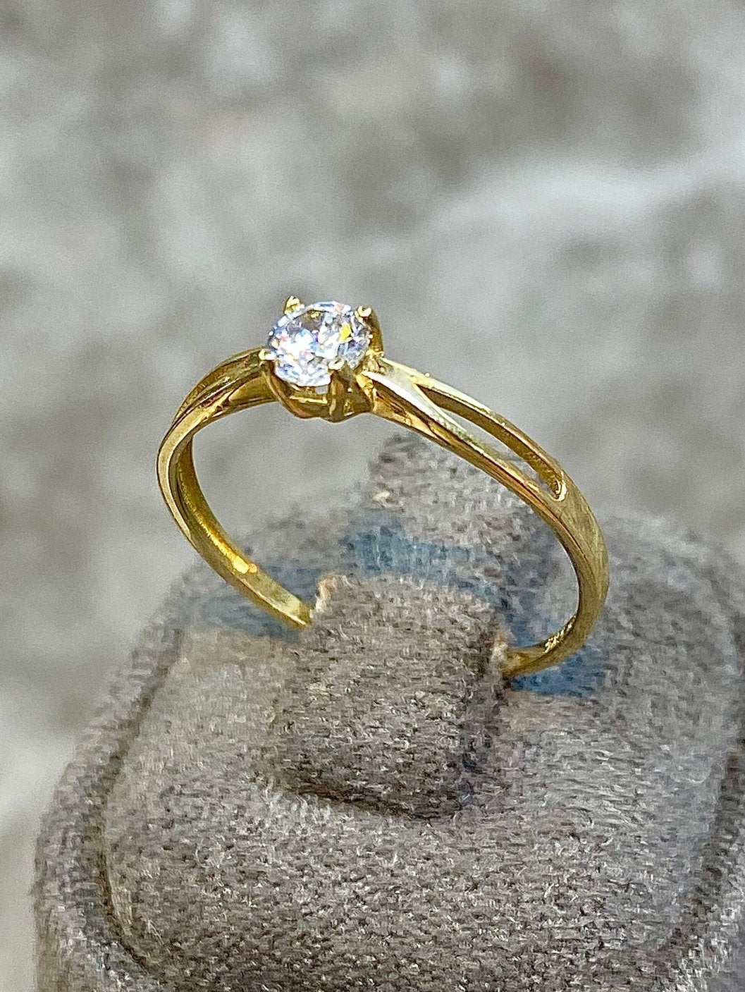 14k Gouden Ring met Zirkonia, Nieuw, Ophalen of Verzenden, 17 tot 18, Dame