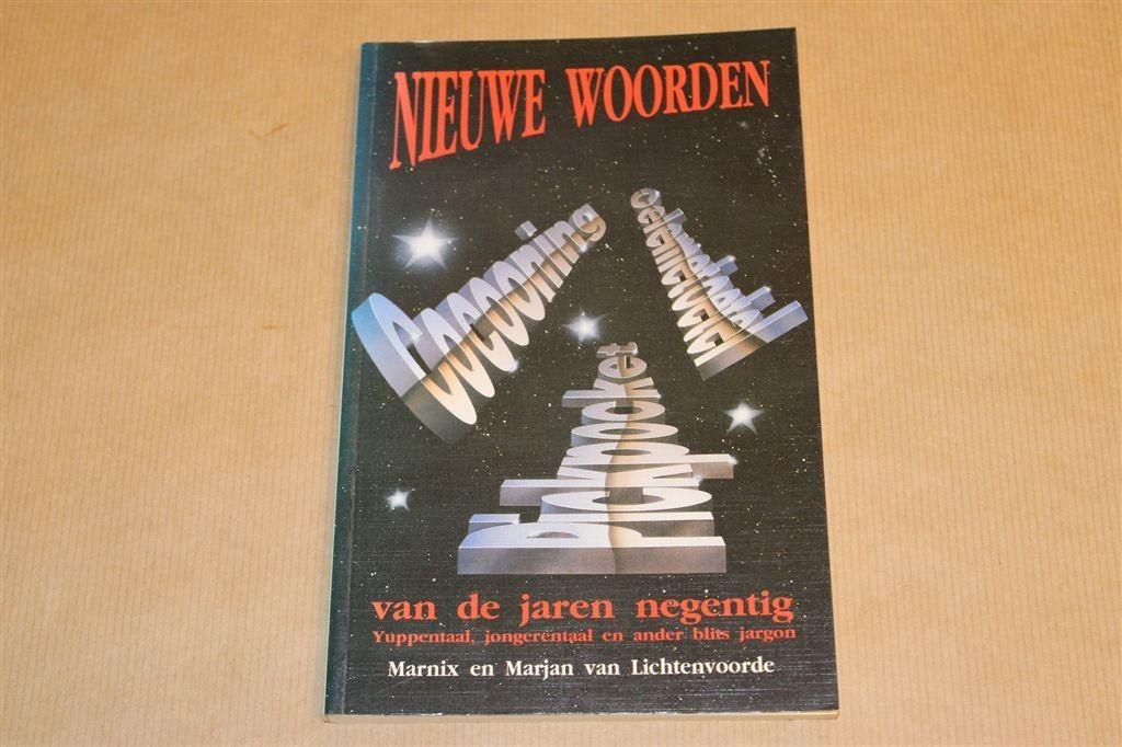 Nieuwe Woorden van de Jaren 90 — Yuppentaal & Jargon, Boeken, Woordenboeken, Ophalen of Verzenden, Gelezen, Van Dale, Nederlands