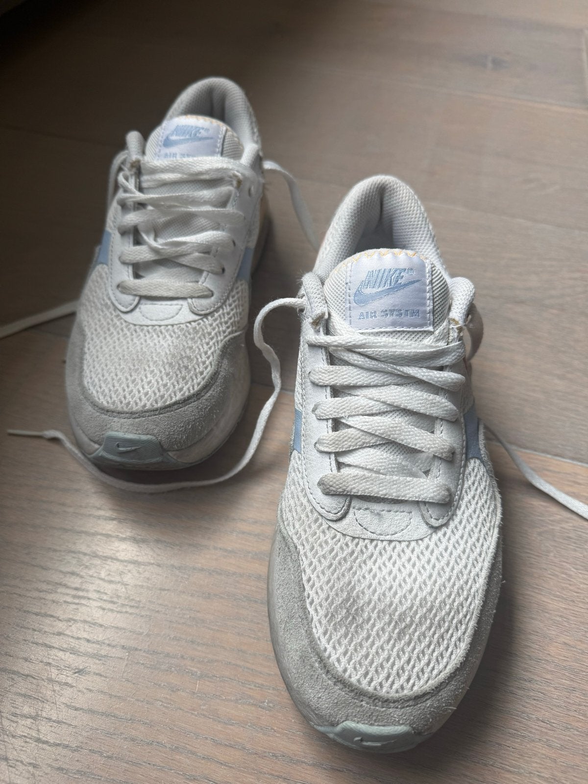 Nike Air Max maat 38 - Gebruikt maar netjes, Ophalen of Verzenden, Gebruikt, Jongen of Meisje, Sportschoenen
