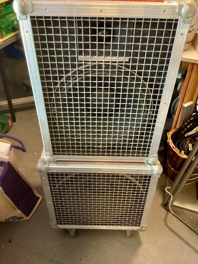 Vintage Speaker Stack: Peavey Black Widow & RCF Hoorn, Gebruikt, Overige typen, 120 watt of meer, Ophalen