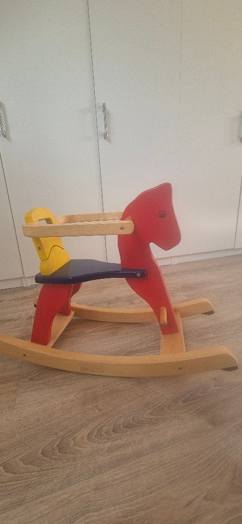 Houten hobbelpaard, Ophalen, Zo goed als nieuw