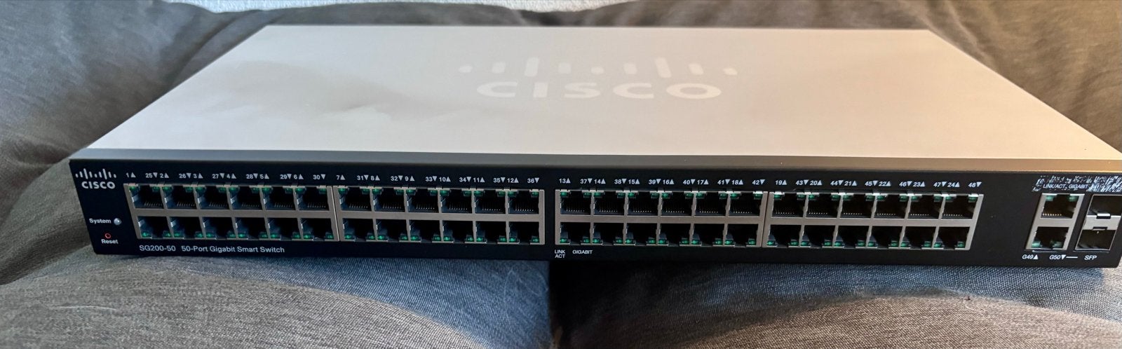 Cisco SG200-50 50-poorts Gigabit Smart Switch, Ophalen of Verzenden, Gebruikt