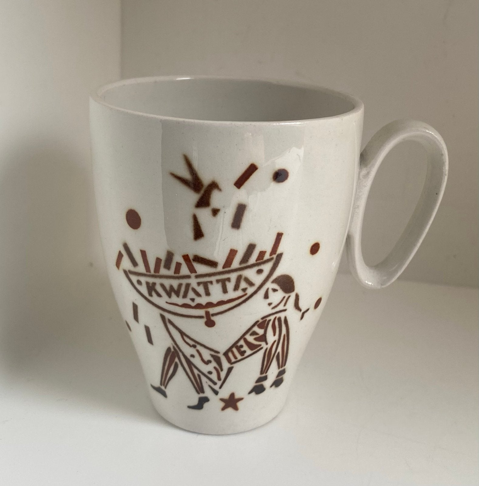 Vintage Kwatta mok - Crème met bruine opdruk, Overige merken, Vintage, Zo goed als nieuw, Porselein