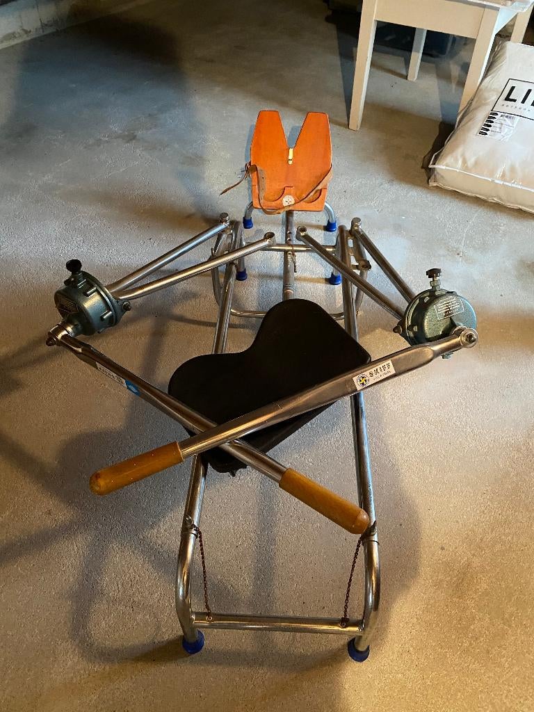Vintage roeimachine — Carnielli Skiff Vogatore, Ophalen, Metaal, Roeitrainer, Buik
