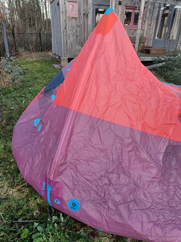 Duotone Dice 9m kite 2019 - Uitstekende staat, Watersport en Boten, 9 m², Geen board, Ophalen of Verzenden, Zo goed als nieuw