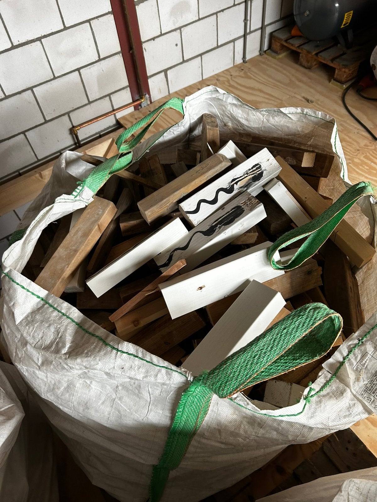 Schoon kachel hout, Minder dan 3 m³, Ophalen