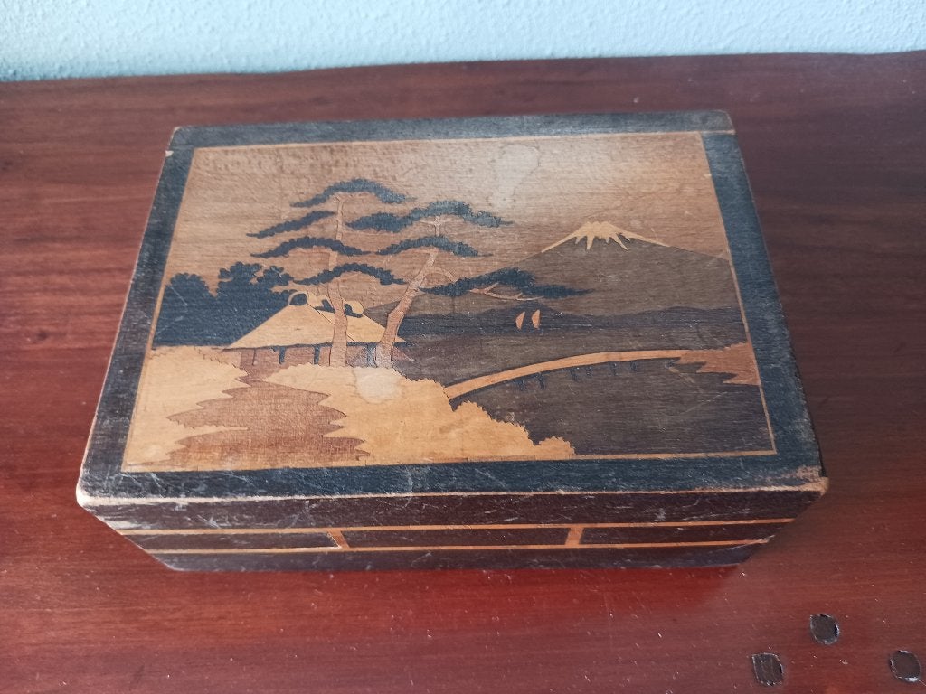 japans speeldoosje (marqueterie), Bruin, Doos, Japan, Ophalen