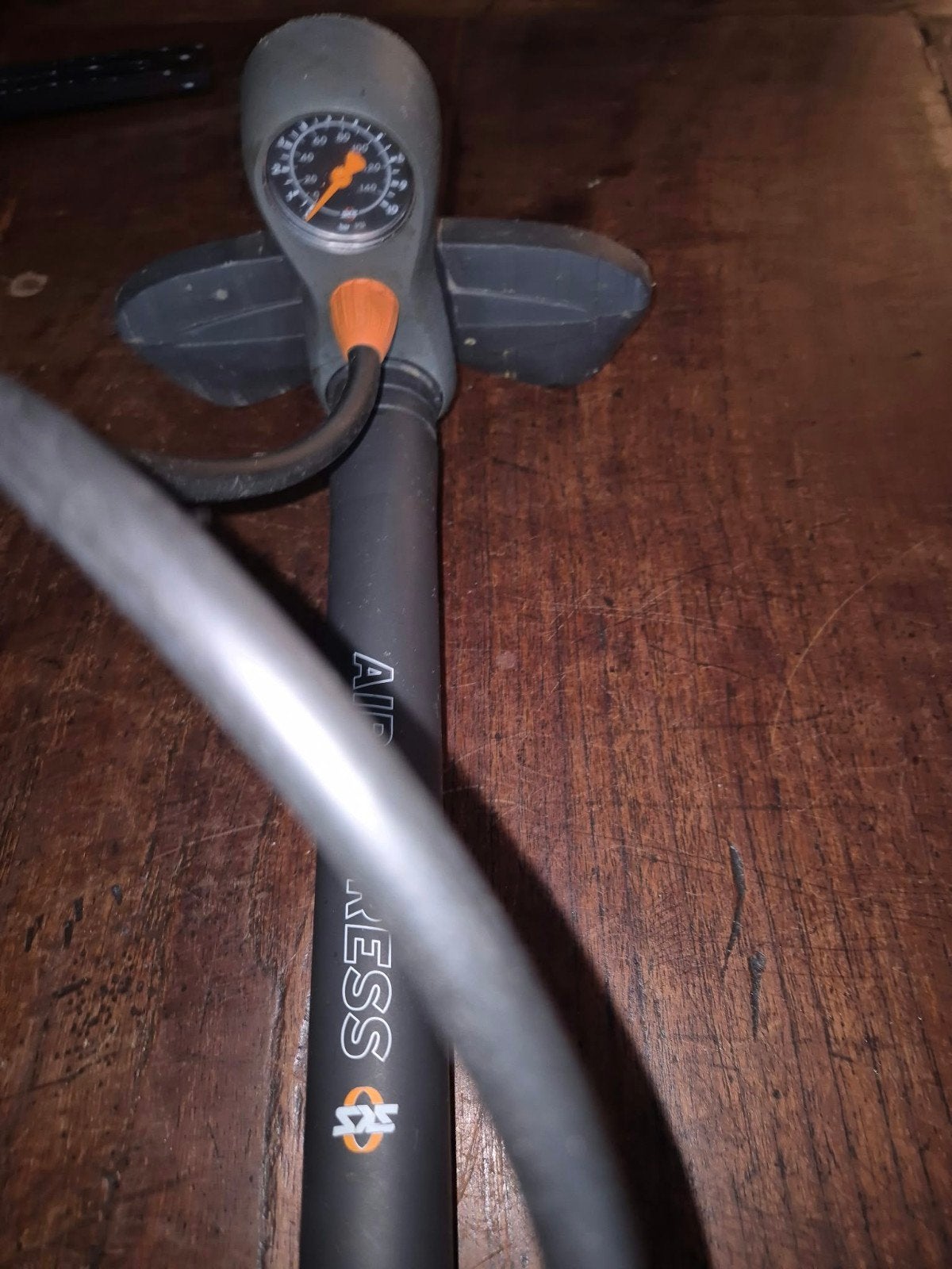 Fietspomp met drukmeter - AIR-X-PRESS, Ophalen, Drukmeter, Gebruikt