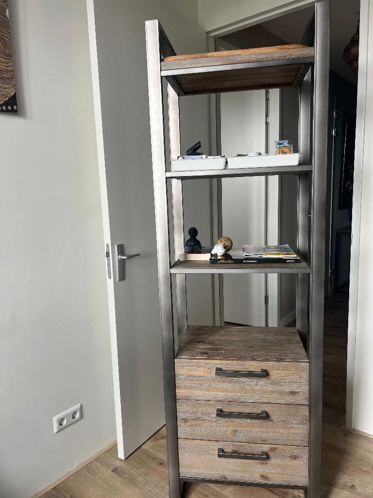 Wandkast, Ophalen, Gebruikt, Minder dan 150 cm, Metaal