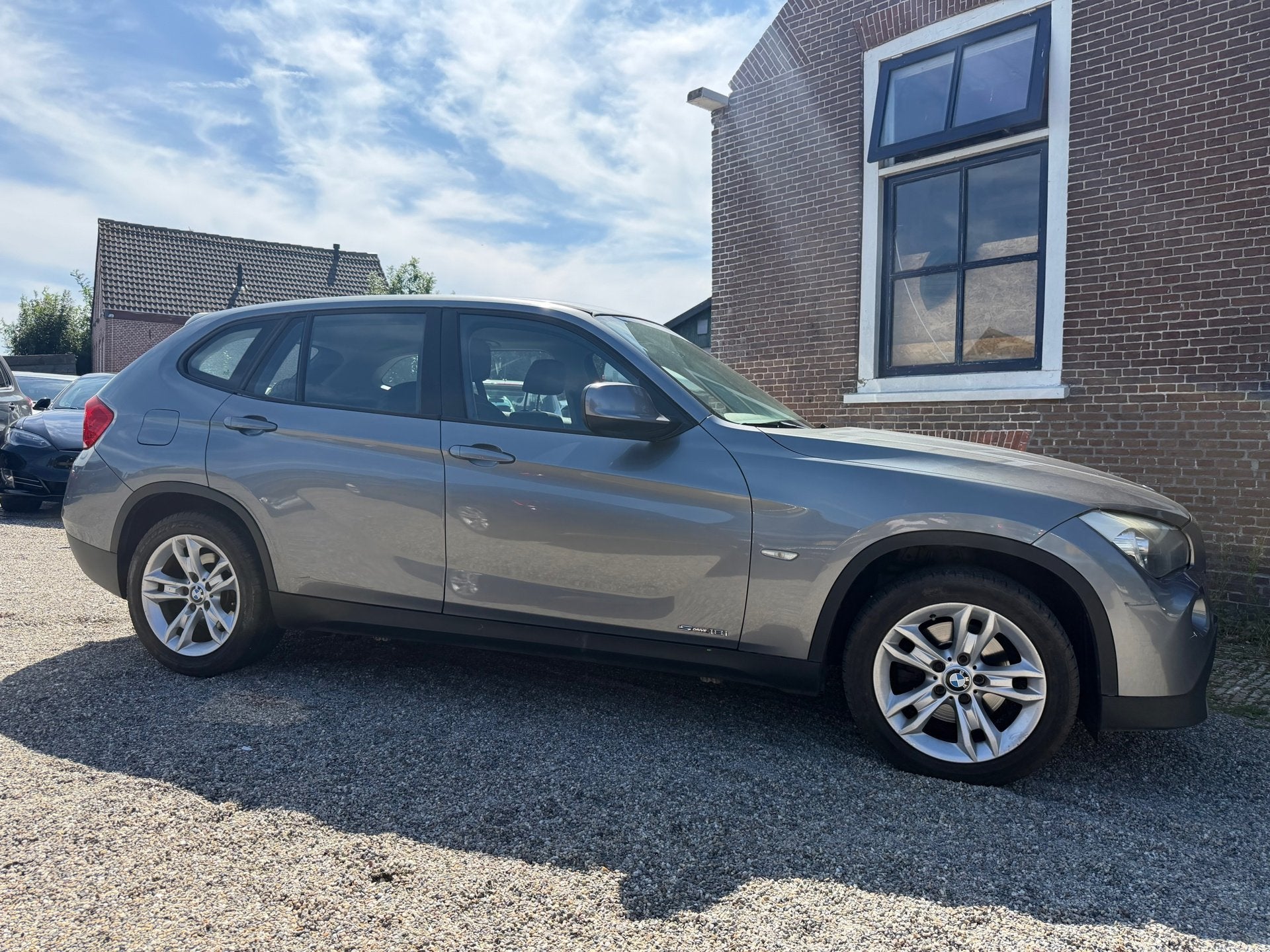 BMW X1 SDrive18i Executive Navi Bluetooth Parkeersensoren Ni, Auto's, X1, Euro 5, Achterwielaandrijving, 4 cilinders