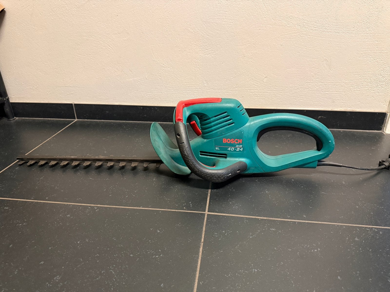 Heggenschaar Bosch AHS 40-24 - Elektrisch en krachtig, Ophalen, Gebruikt, Elektrisch