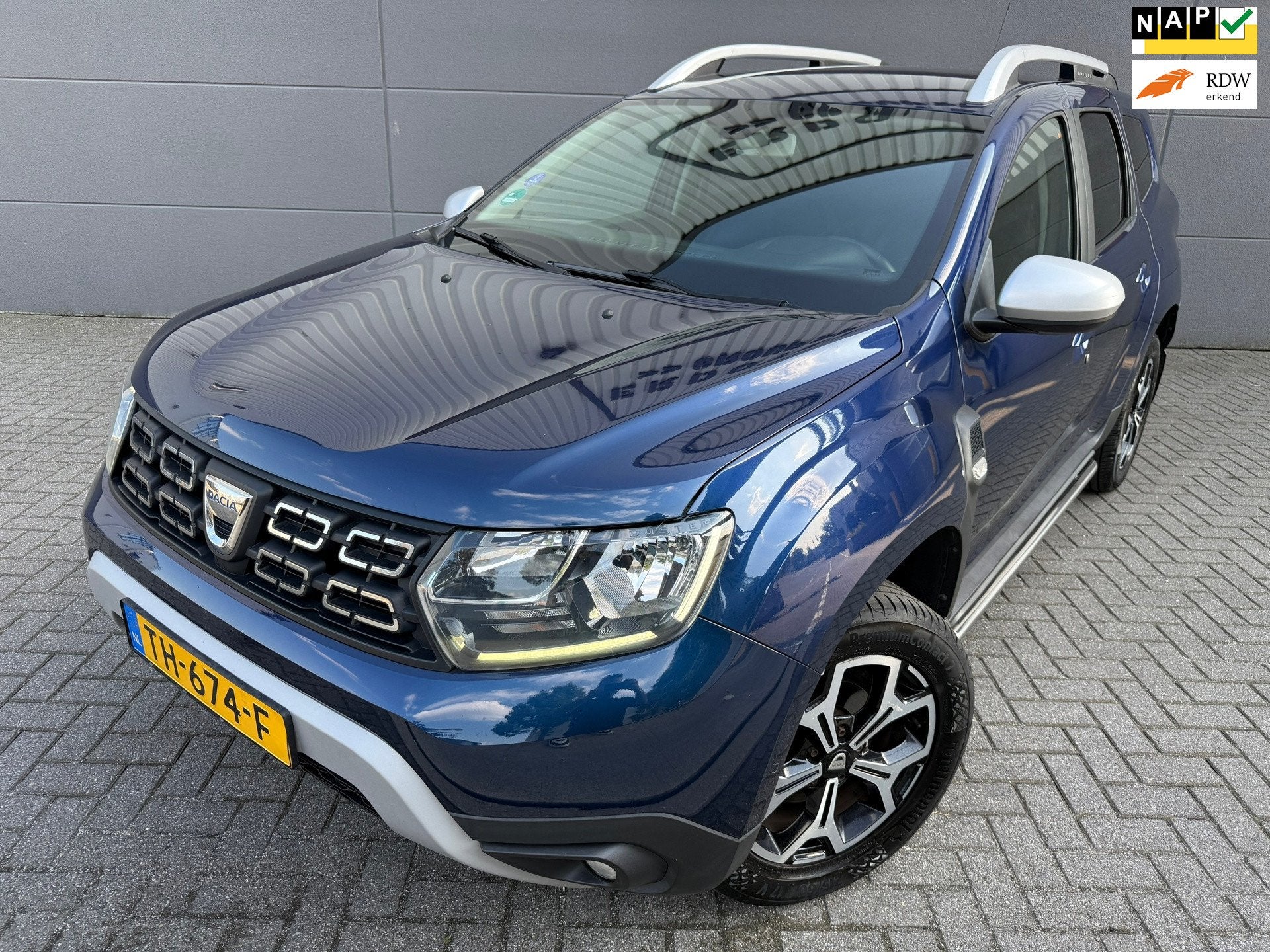 Dacia Duster 1.2 TCe Prestige*Camera*NAVI*Trekhaak*Climat-Ai, Voorwielaandrijving, 125 pk, Gebruikt, Euro 6