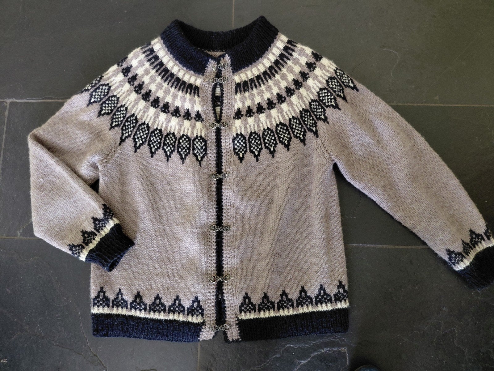 Handgebreide trui   maten staan erbij, Kleding | Dames, Truien en Vesten, Ophalen of Verzenden, Nieuw, Maat 46/48 (XL) of groter