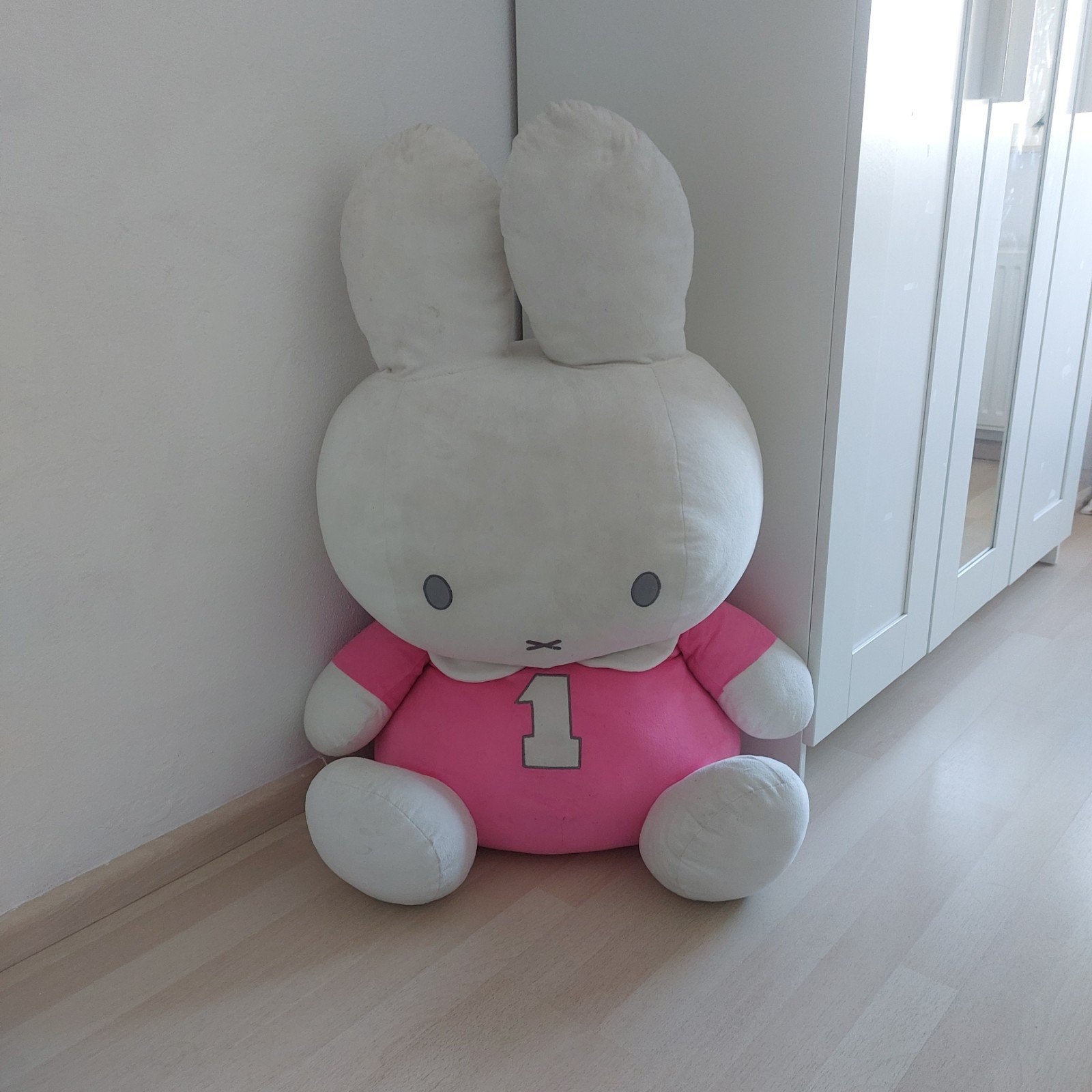 Grote Nijntje knuffel roze shirt met nummer 1, Ophalen, Overige merken, Konijn, Nijntje
