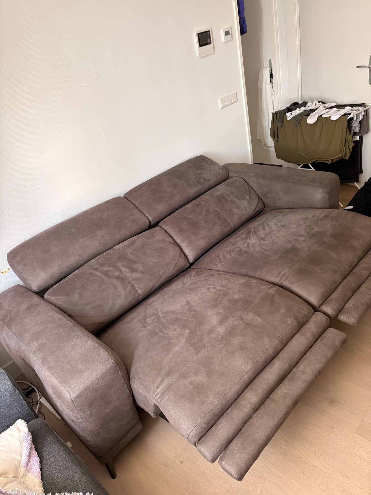 Comfortabele elektrische2-zitsbank relaxfunctie en USB-poort, Ophalen, Gebruikt, 150 tot 200 cm, Tweepersoons