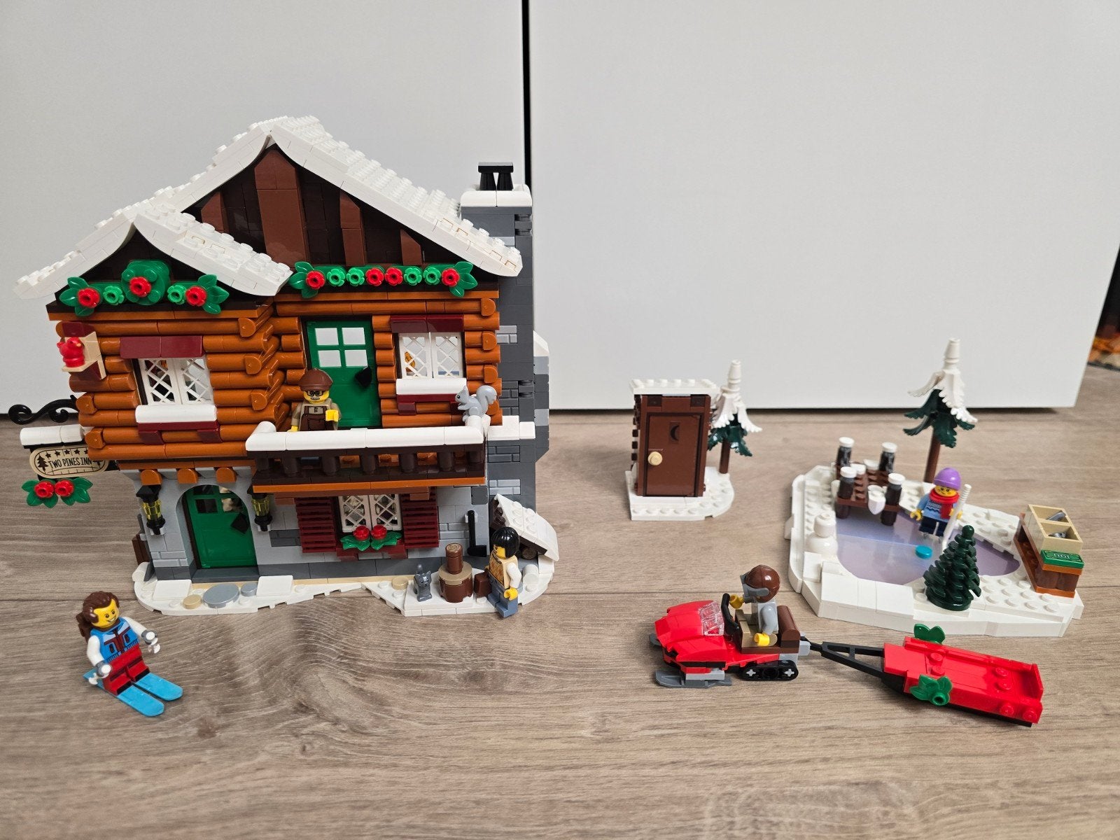 LEGO Winter Village Collectie (3 sets: 10325, 10293, 10308), Ophalen of Verzenden, Zo goed als nieuw