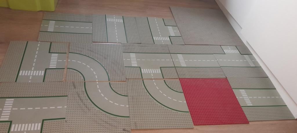 Lego straat platen bocht recht t-splitsing 32x32 rood netjes, Ophalen of Verzenden, Zo goed als nieuw, Complete set, Lego