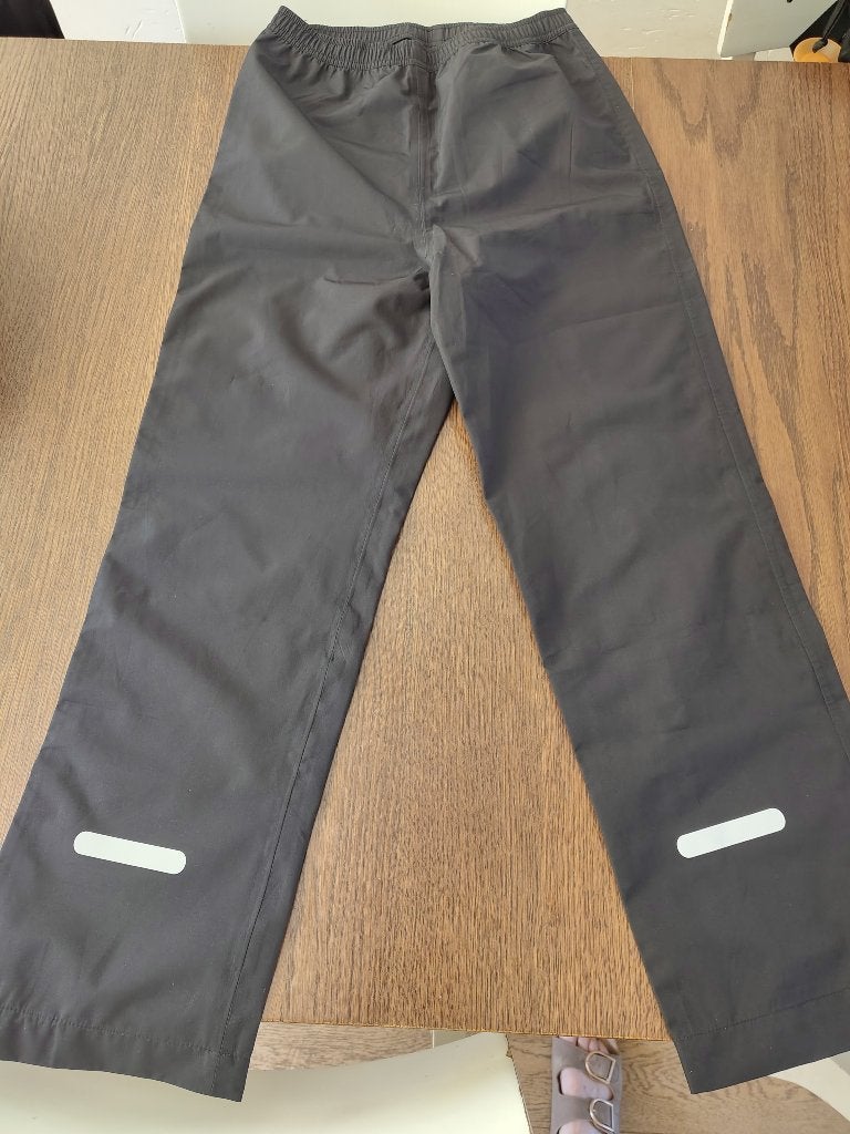 Regenbroek ademend H&M mt 152, Kinderen en Baby's, Kinderkleding | Maat 152, Overige typen, Jongen of Meisje, H&M, Ophalen of Verzenden