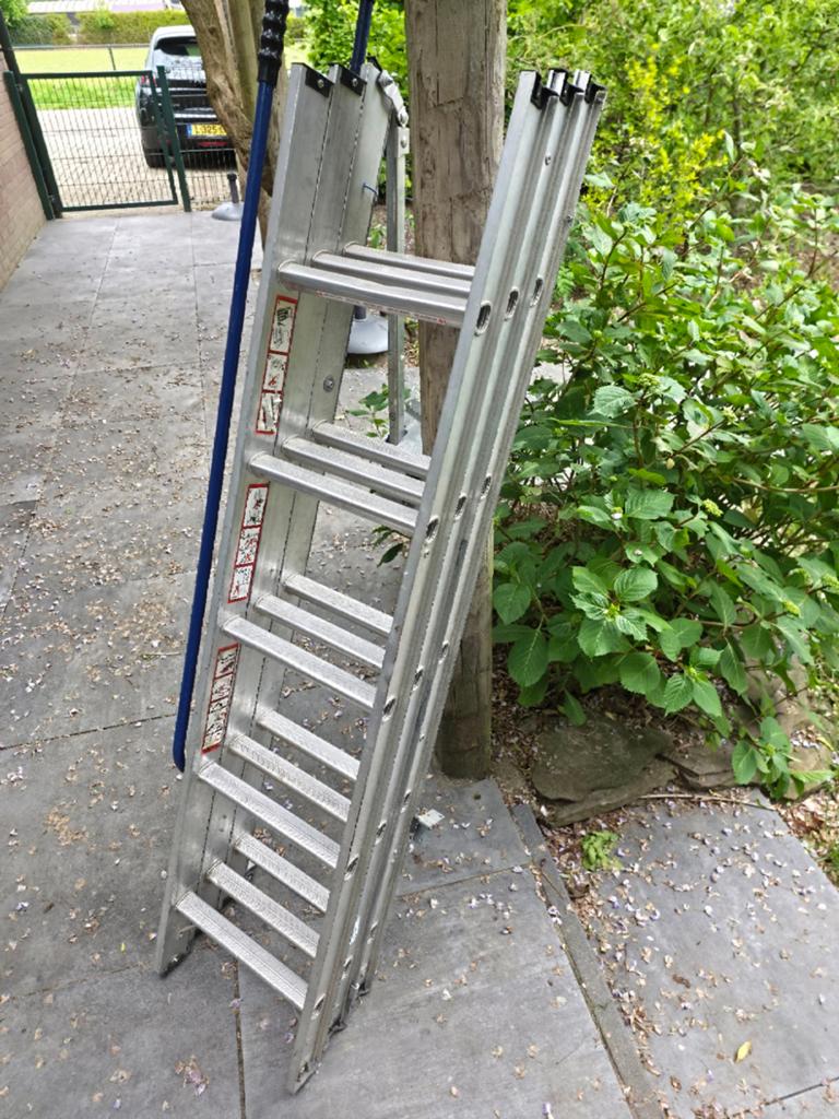 Abru Ltd vlizotrap vlieringtrap schuifladder 3 delen, Ophalen, Zo goed als nieuw, Opvouwbaar of Inschuifbaar, 2 tot 4 meter