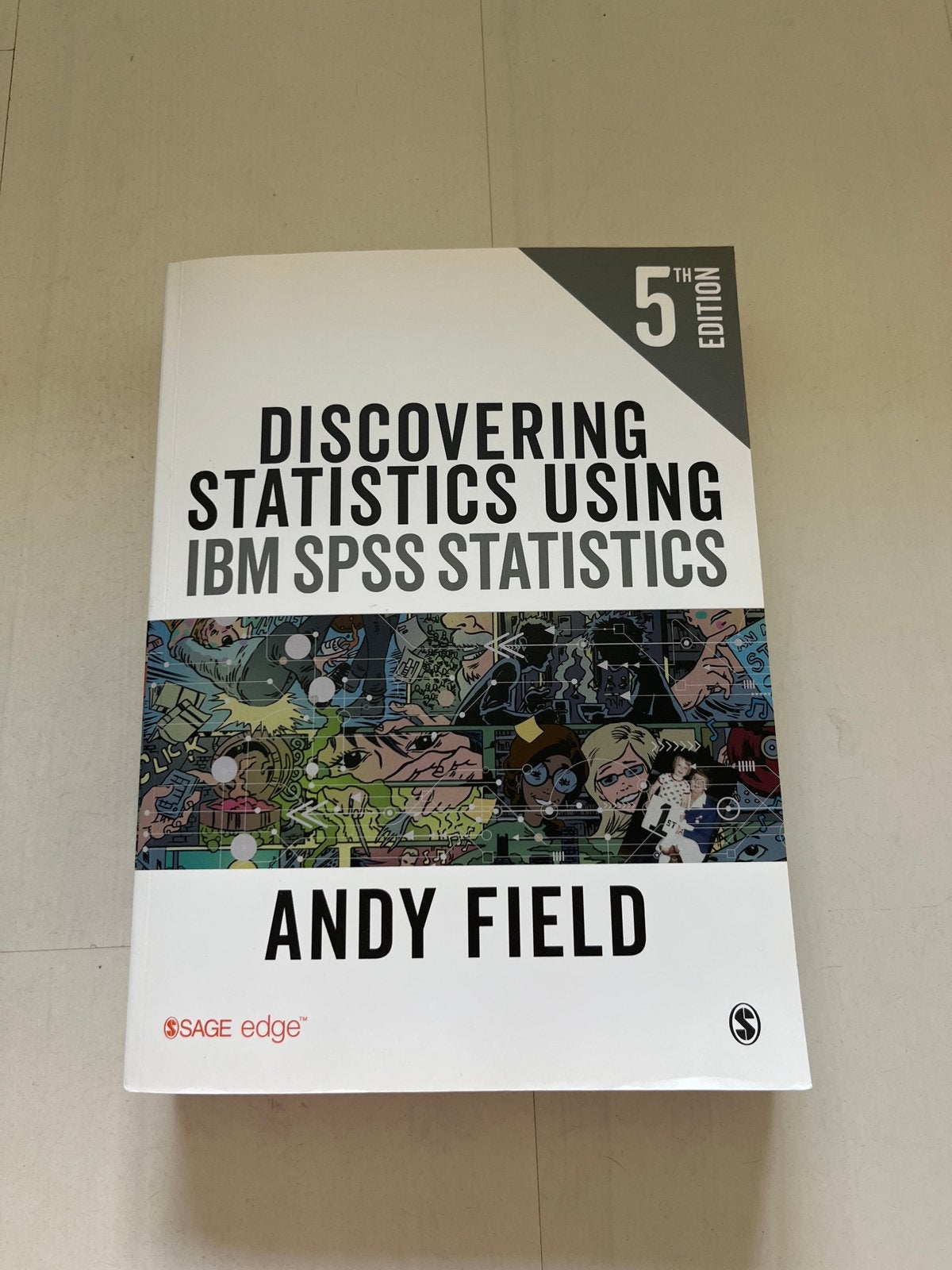 Discovering Statistics Using IBM SPSS Statistics -Andy Field, Ophalen of Verzenden, Gamma, Zo goed als nieuw, WO
