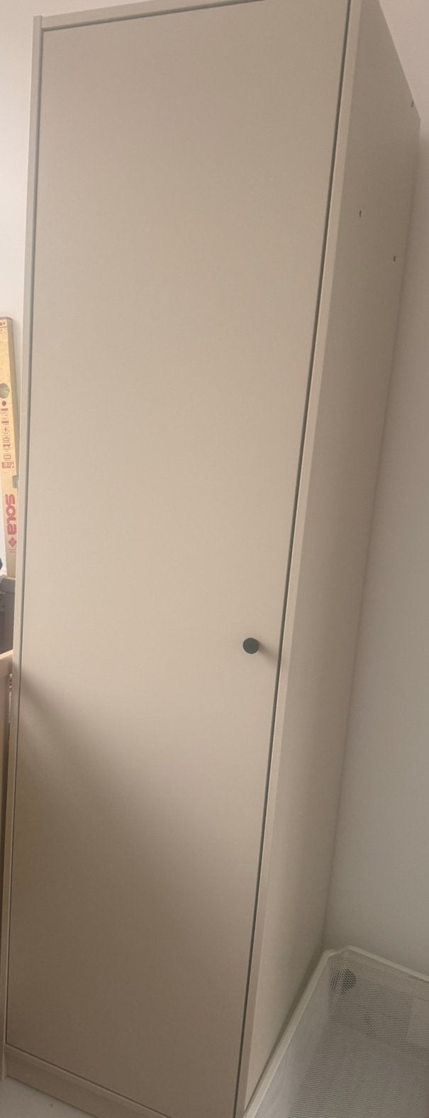Kledingkast beige, Ophalen, Zo goed als nieuw