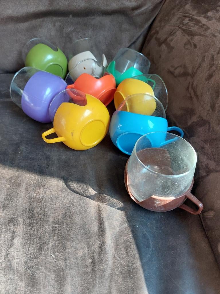 Retro theeglazen met gekleurde houders, Verzamelen, Retro, Ophalen of Verzenden, Huis en Inrichting