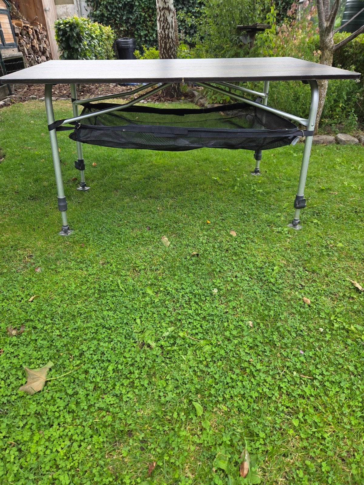 Gebruikte campingtafel met verstelbare poten, Caravans en Kamperen, Ophalen of Verzenden, Gebruikt, Campingtafel