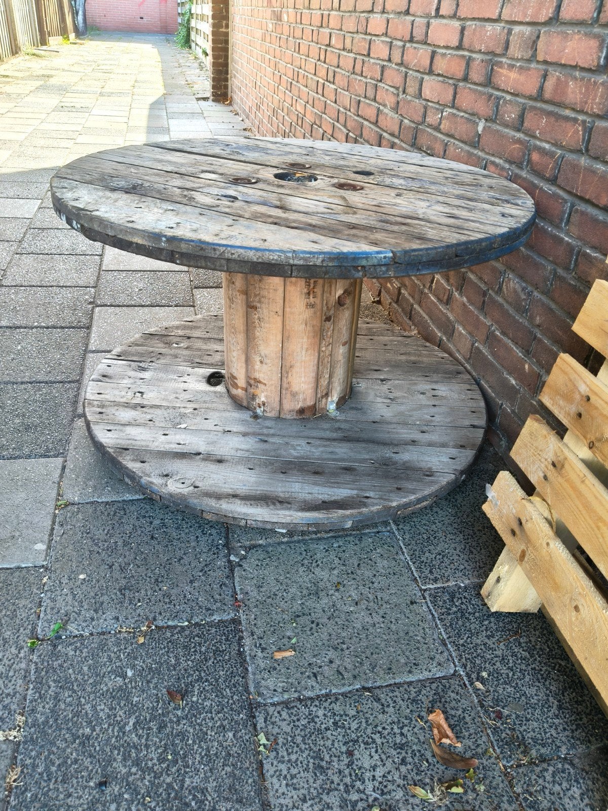 Kabel haspel tafel, Tuin en Terras, Tuintafels, Ophalen, Rond, Hout