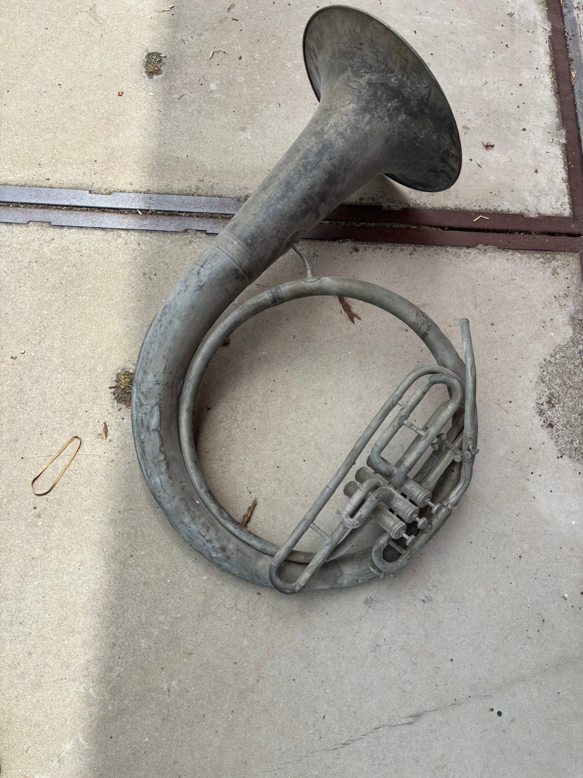Helikon Melchior de vries helicon ringbas decoratief, Muziek en Instrumenten, Blaasinstrumenten | Tuba's, Ophalen, Gebruikt