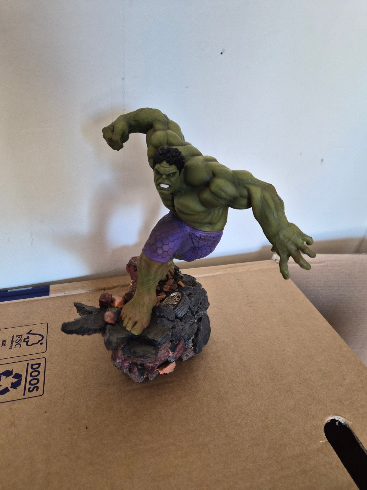 Hulk beeld met originele doos, Ophalen of Verzenden, Zo goed als nieuw