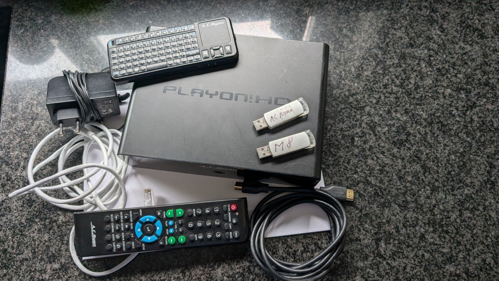 AC Ryan Playon!HD mediaspeler met accessoires, Ophalen of Verzenden, Gebruikt, HDMI, Zonder harde schijf