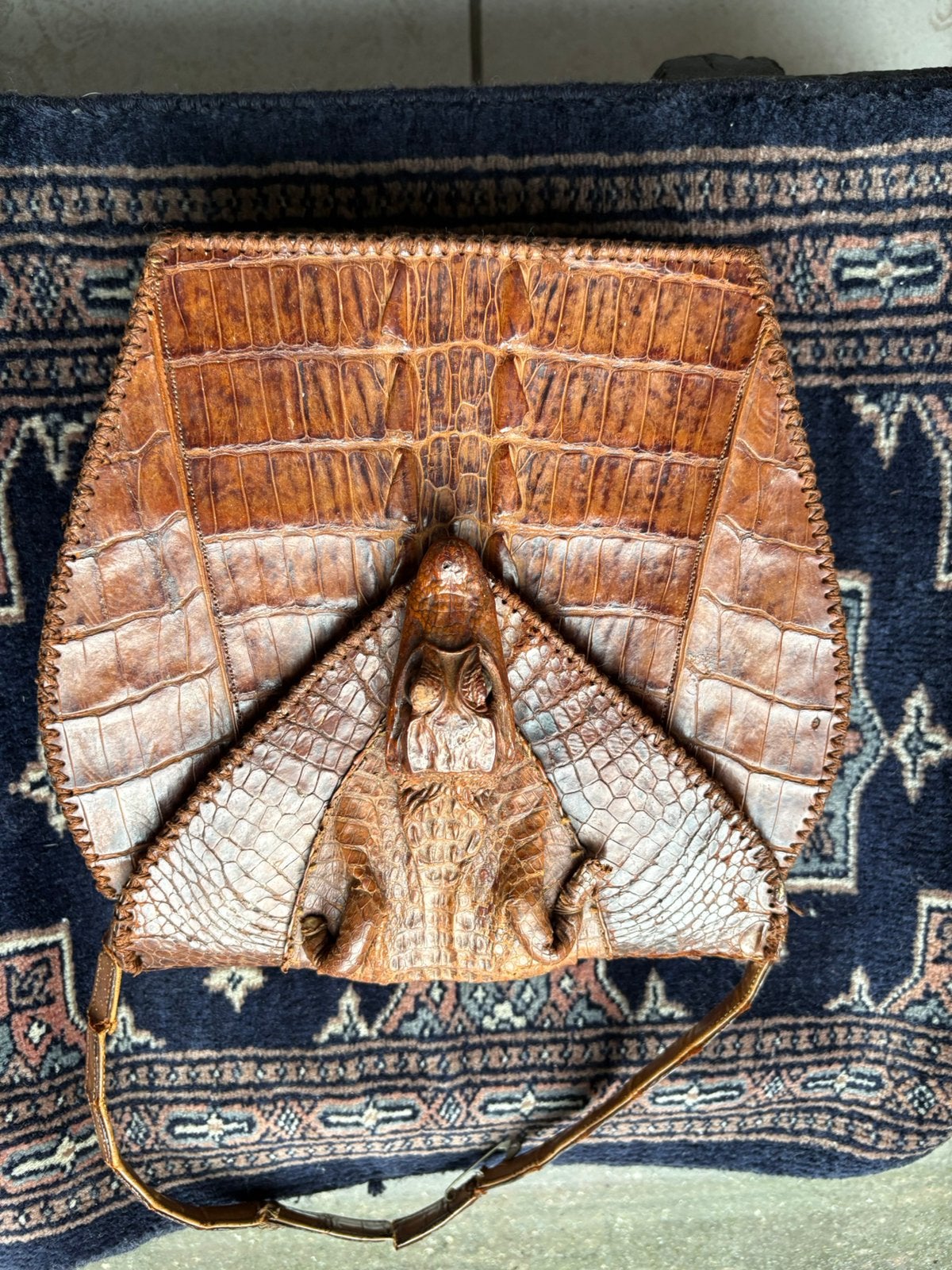 Tas krokodil leer ca 1960 Indonesië, Sieraden, Tassen en Uiterlijk, Ophalen of Verzenden, Gebruikt, Bruin, Handtas