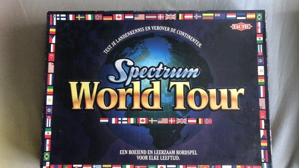 Spel Spectrum World Tour, Hobby en Vrije tijd, Gezelschapsspellen | Bordspellen, Ophalen of Verzenden, Zo goed als nieuw