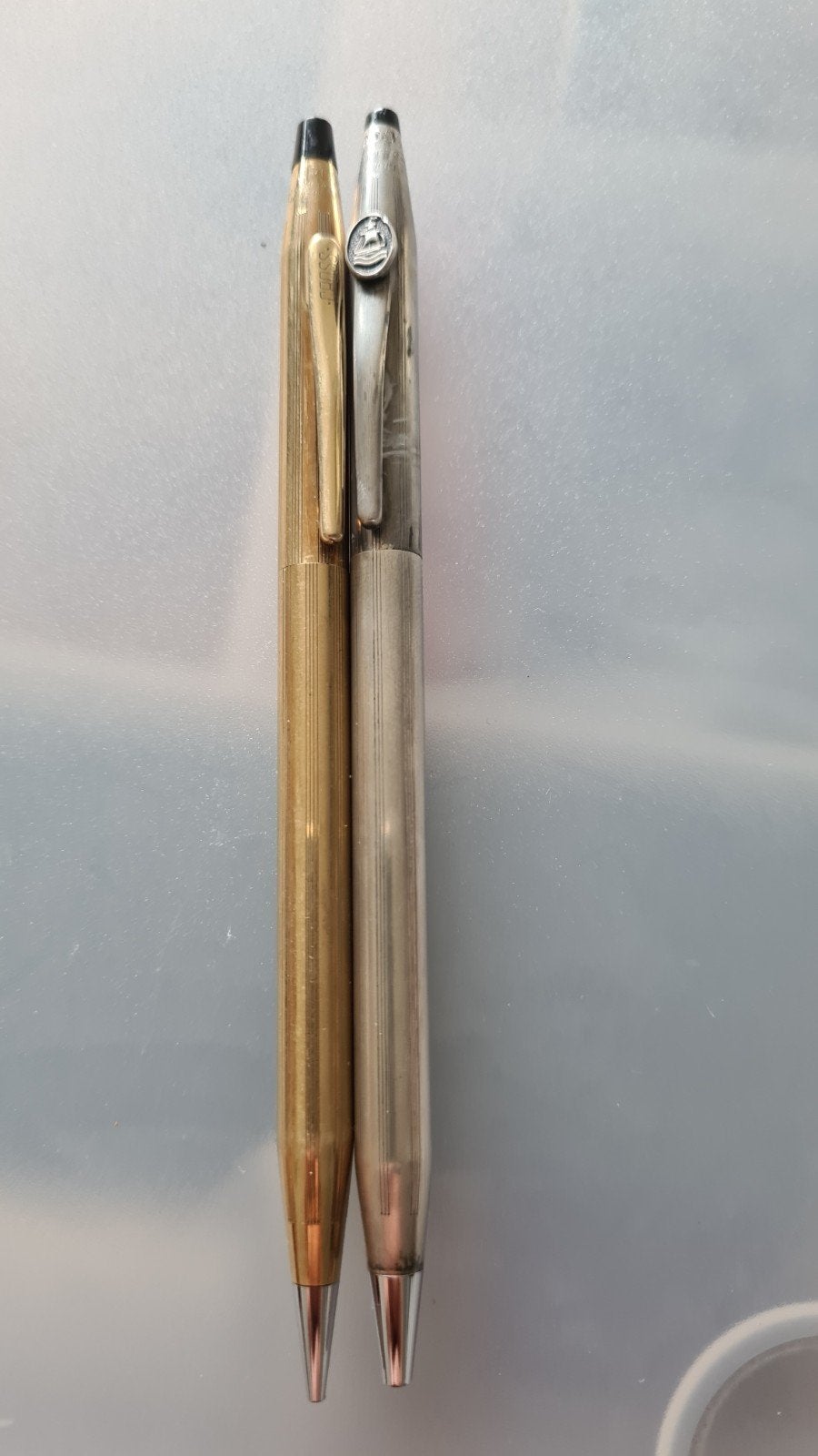 2x vintage Cross pennen 1x 925 zilver  1x 1/20 10kt R.gold, Verzenden, Balpen, Cross