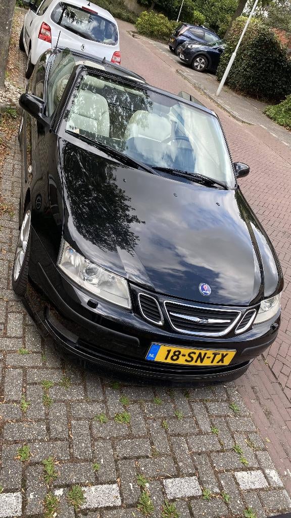 Saab 9-3 2.0t Aero Cabrio Automaat 2005 zwart LPG, Beige, 4 cilinders, Cabriolet, Zwart