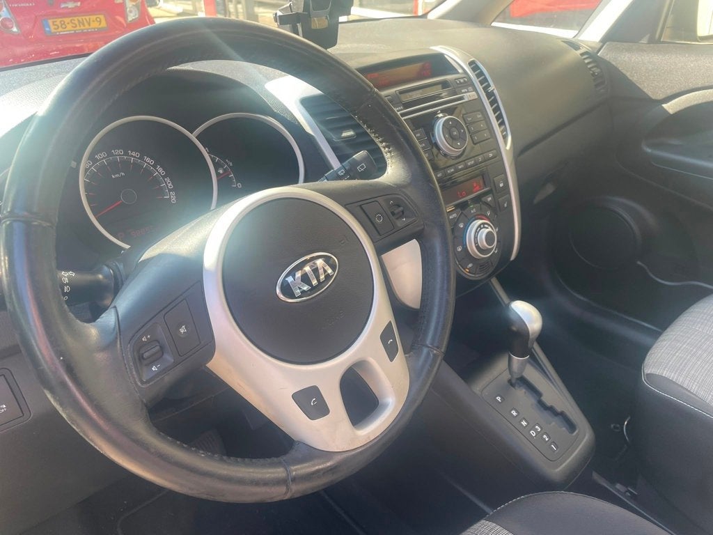 Kia Venga 1.6 CVVT Edition-Autom.+Trekh.+electr.dak, Auto's, Kia, Gebruikt, 1591 cc, 4 cilinders, 1219 kg