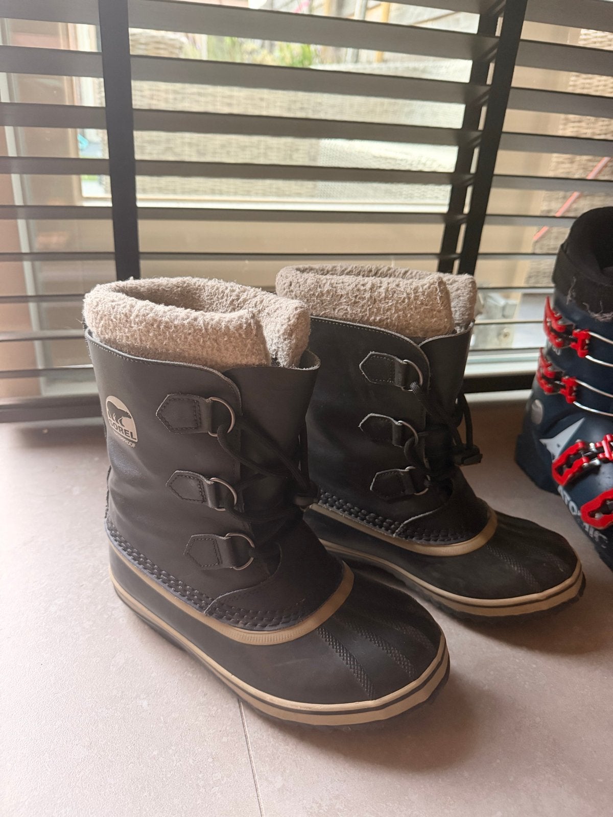 Sorel snowboots maat 37, zo goed als nieuw, Ophalen of Verzenden, Zo goed als nieuw